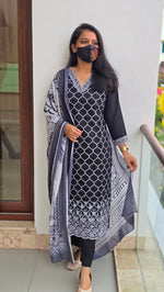 Ethnic Salwar Set (5831)