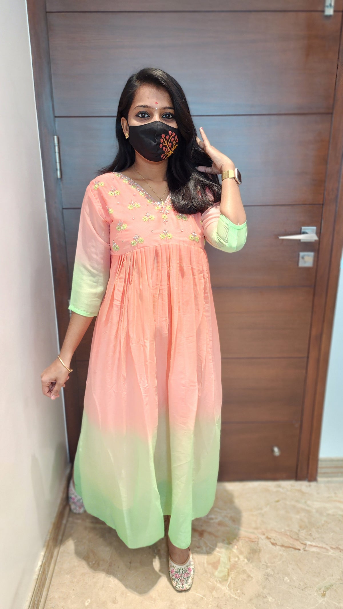 Festive sale - Handwork kurti (6870)