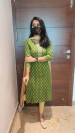 Office Wear (7049)