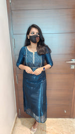 Party wear (7078)