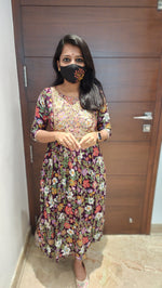 Nyra Cut Kurti (7114)