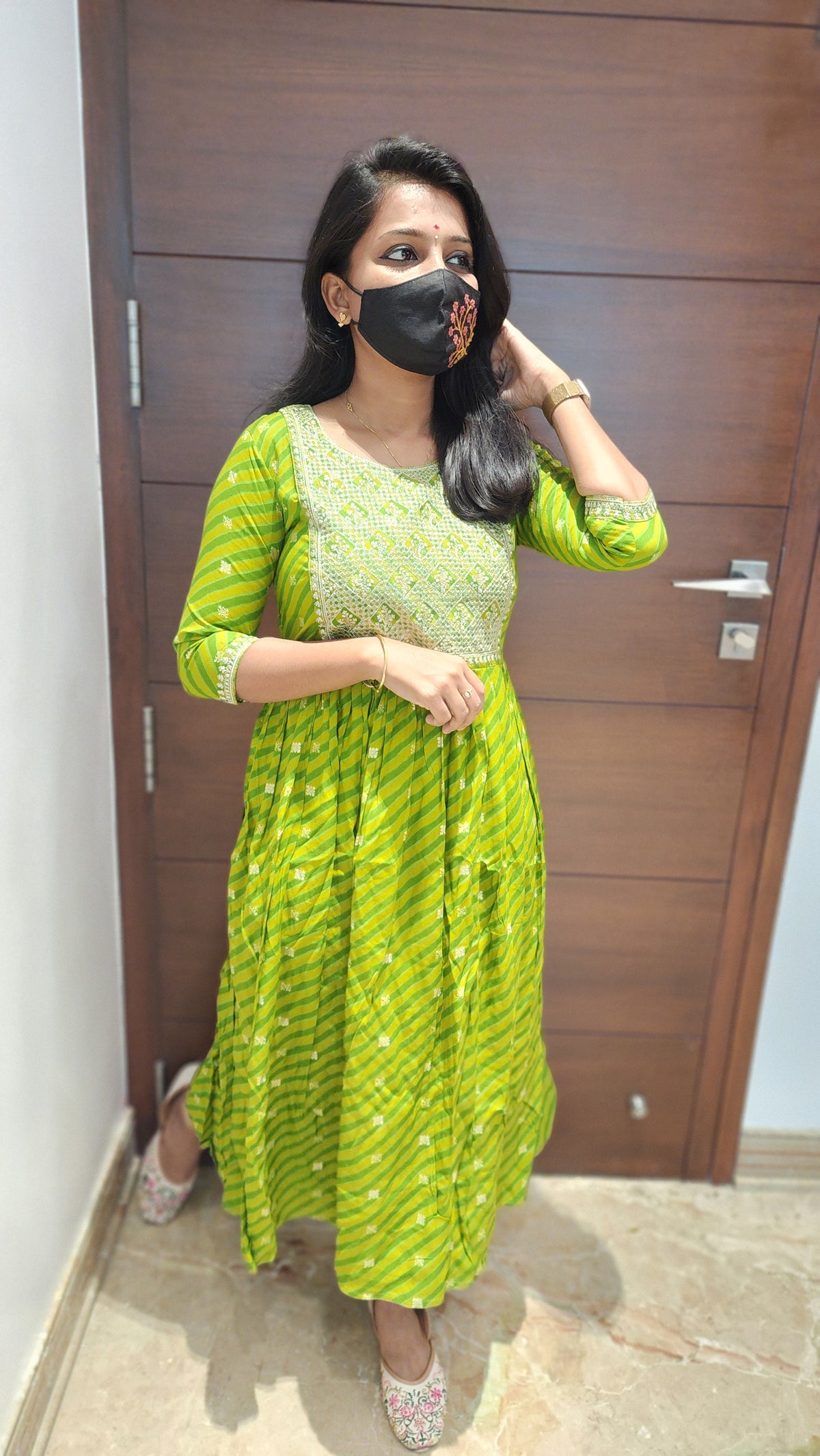 Nyra Cut Kurti (7117)