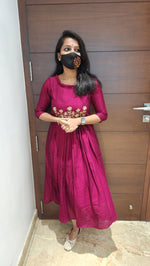 Party wear (7121)