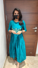 Party wear (7122)