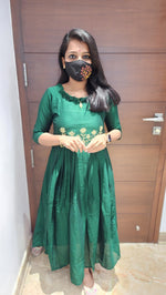 Party wear (7123)