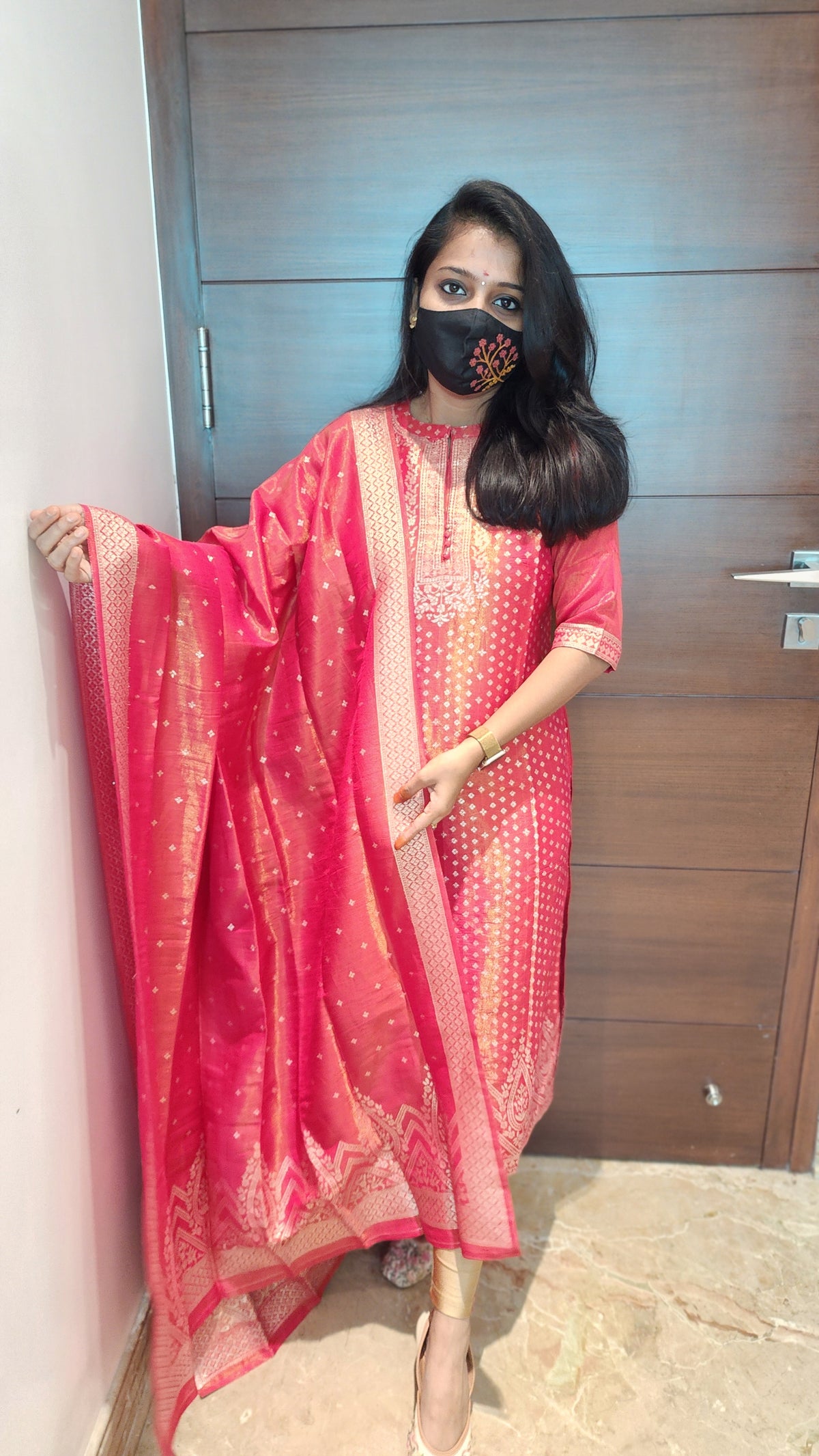 Ethnic Salwar Set (Kurti+Dupatta)(7500)