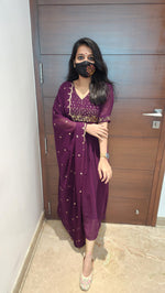 Ethnic Salwar Set (8204)c