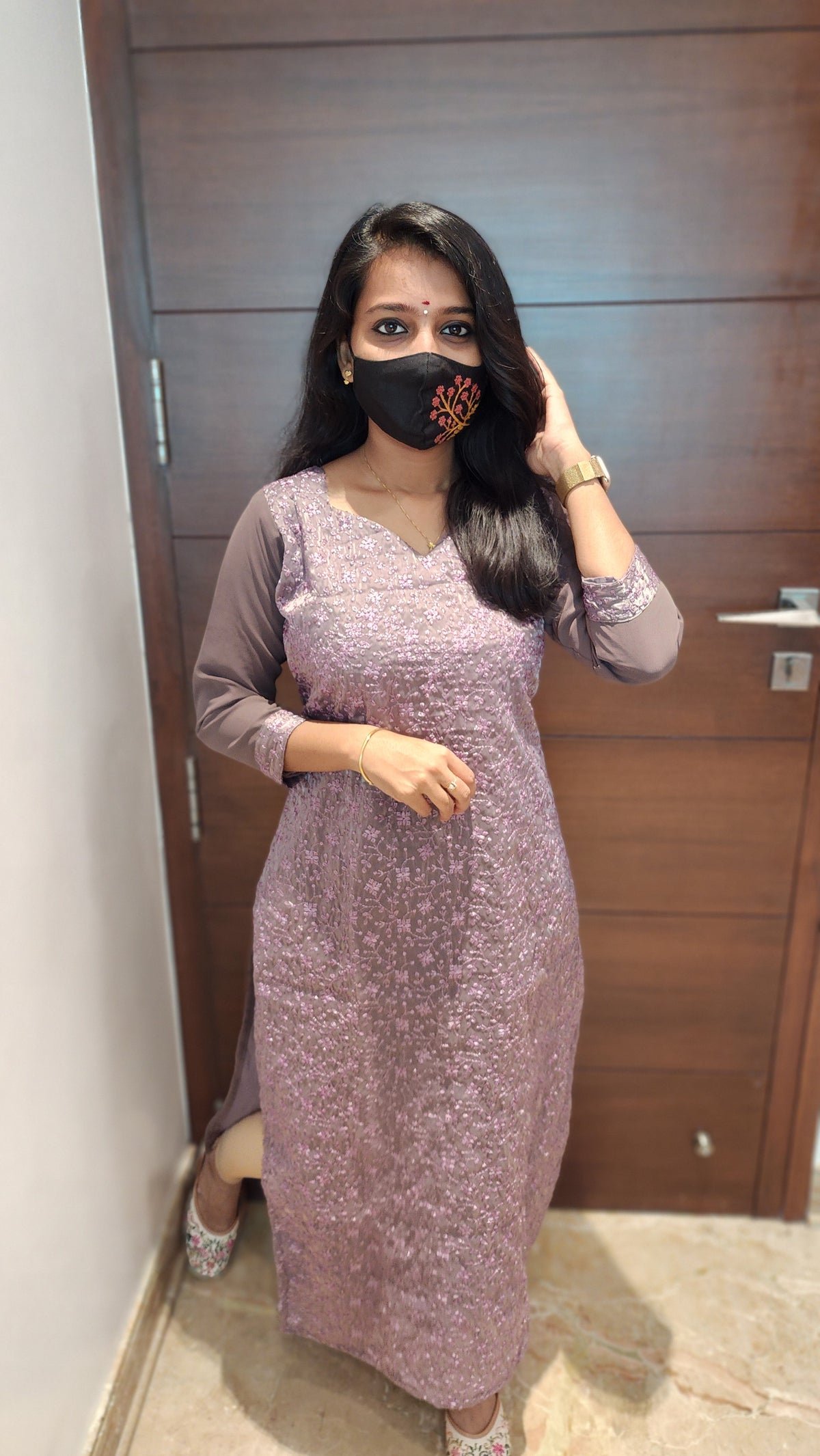 Embroidery kurti (8217)