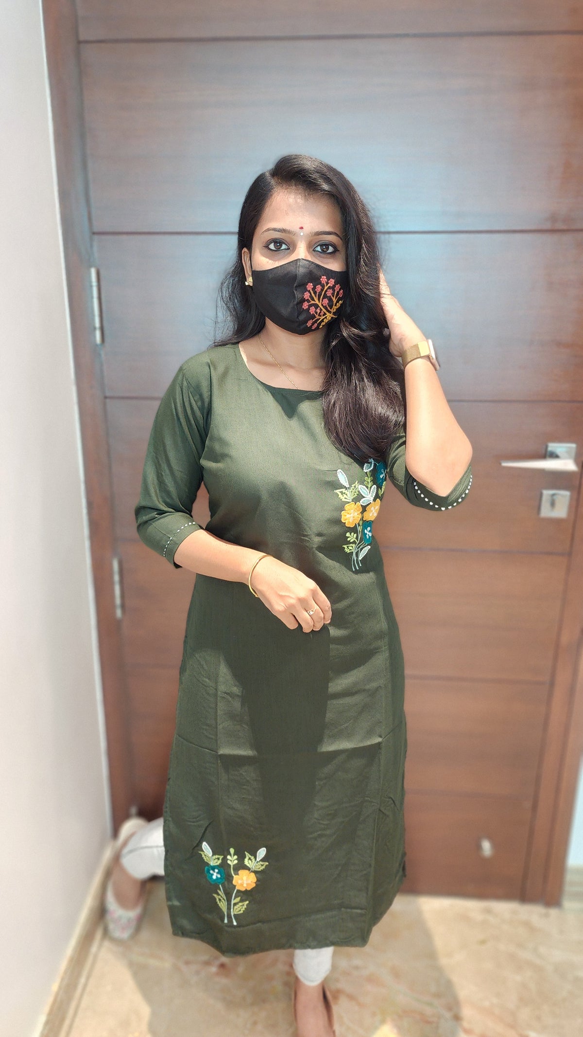 Hand embroidery kurti - Flower Theme(8318)