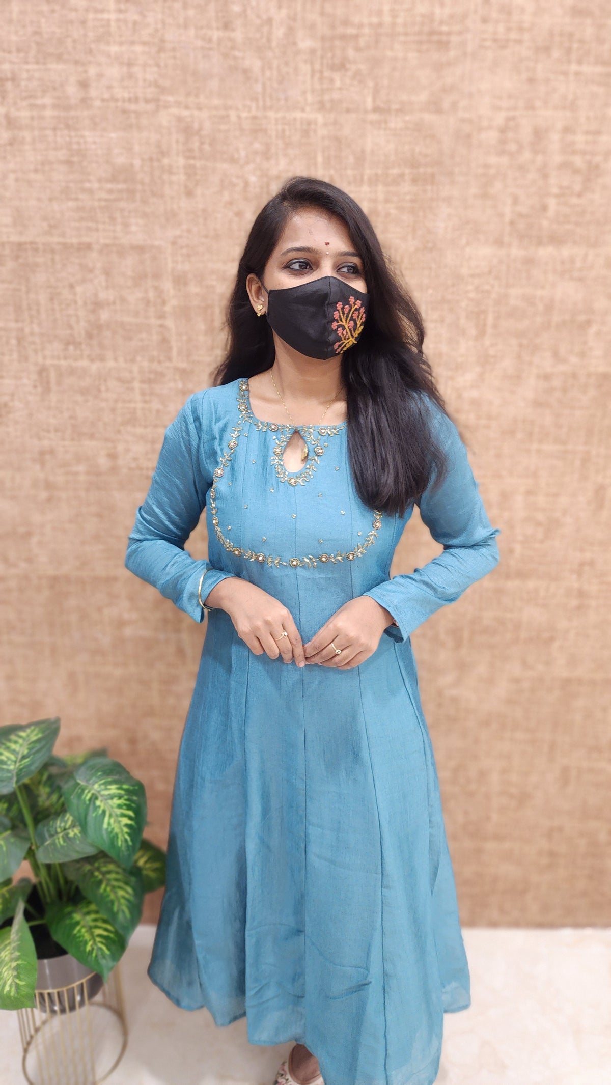 Festive Sale-Handwork kurti(9231)