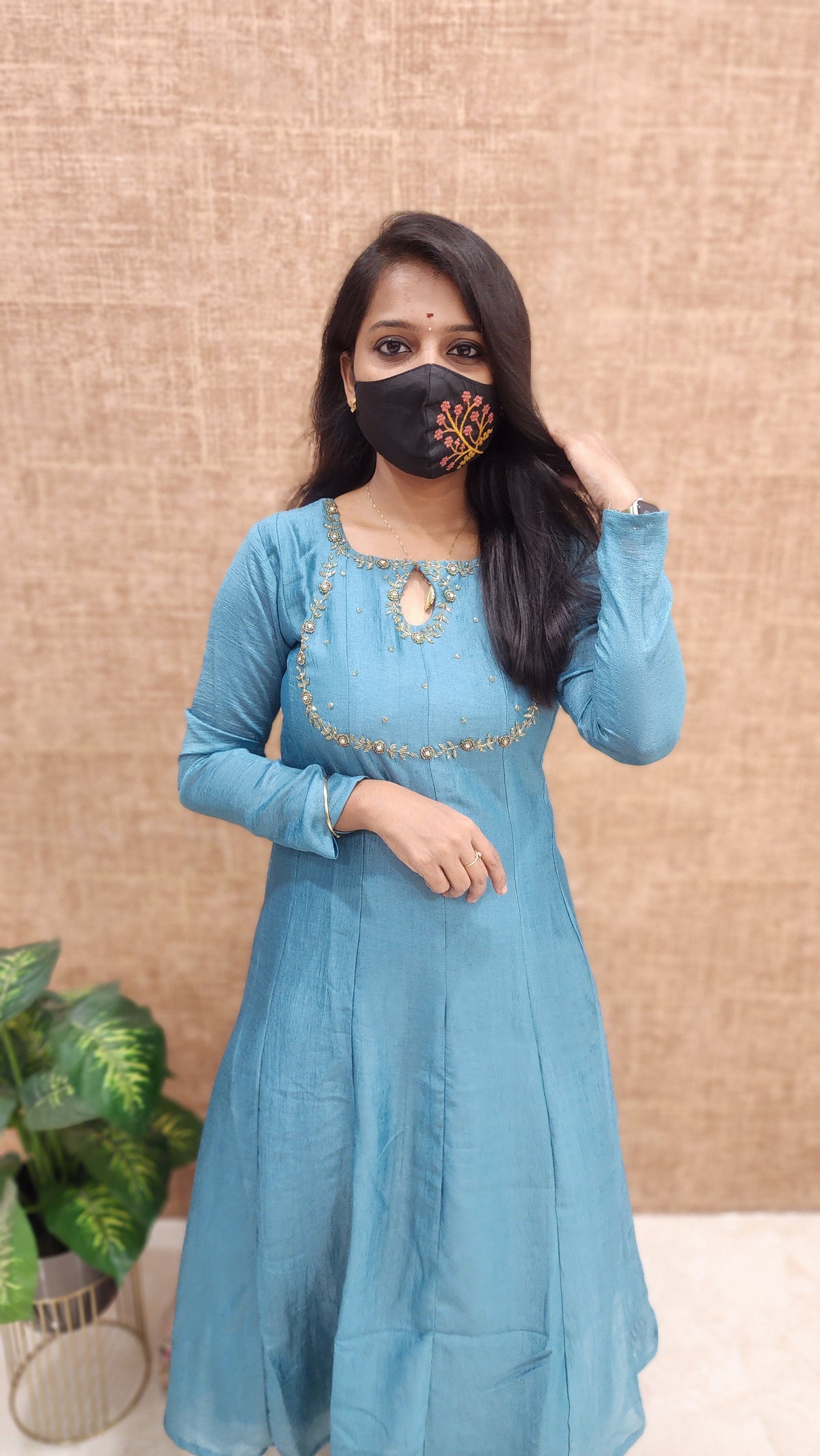 Festive Sale-Handwork kurti(9231)