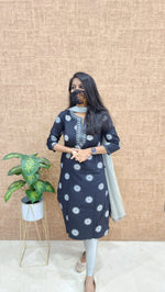 Office Wear - Embroidery (9384)