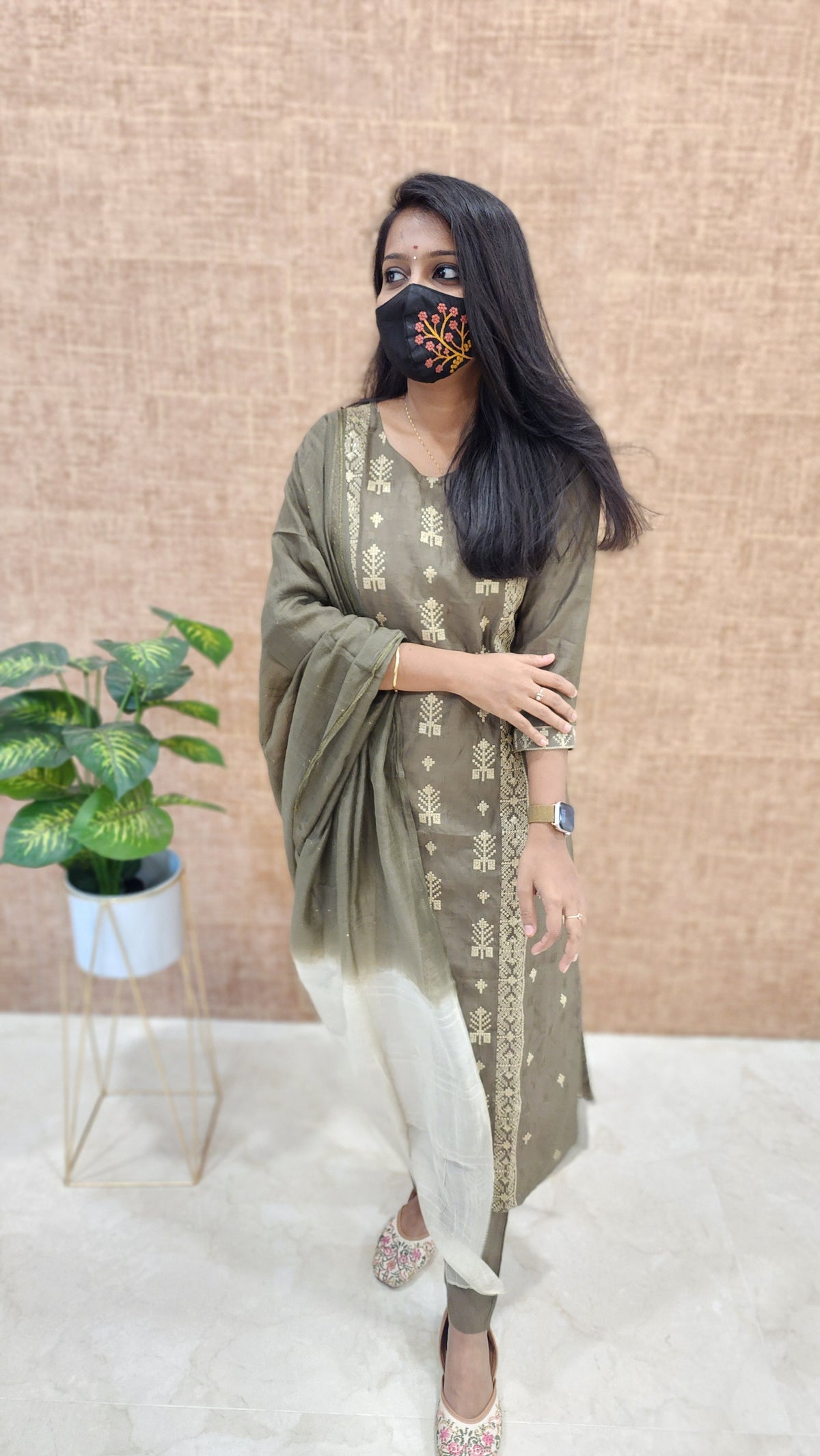 *Ethnic Salwar Set (9749)*