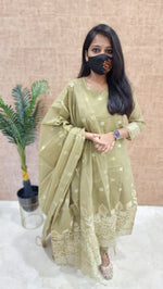 Ethnic Salwar Set (9820)c