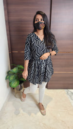 Peplum top (10947)