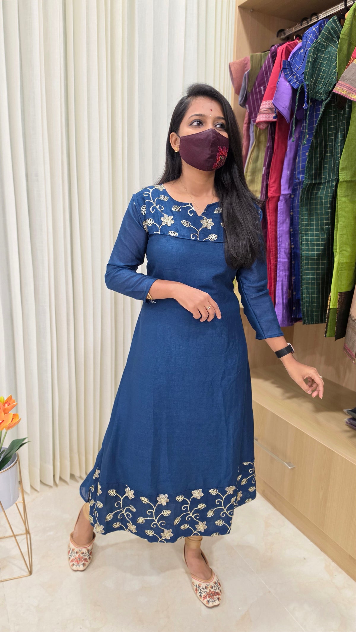 Ethinic wear kurti(13881)