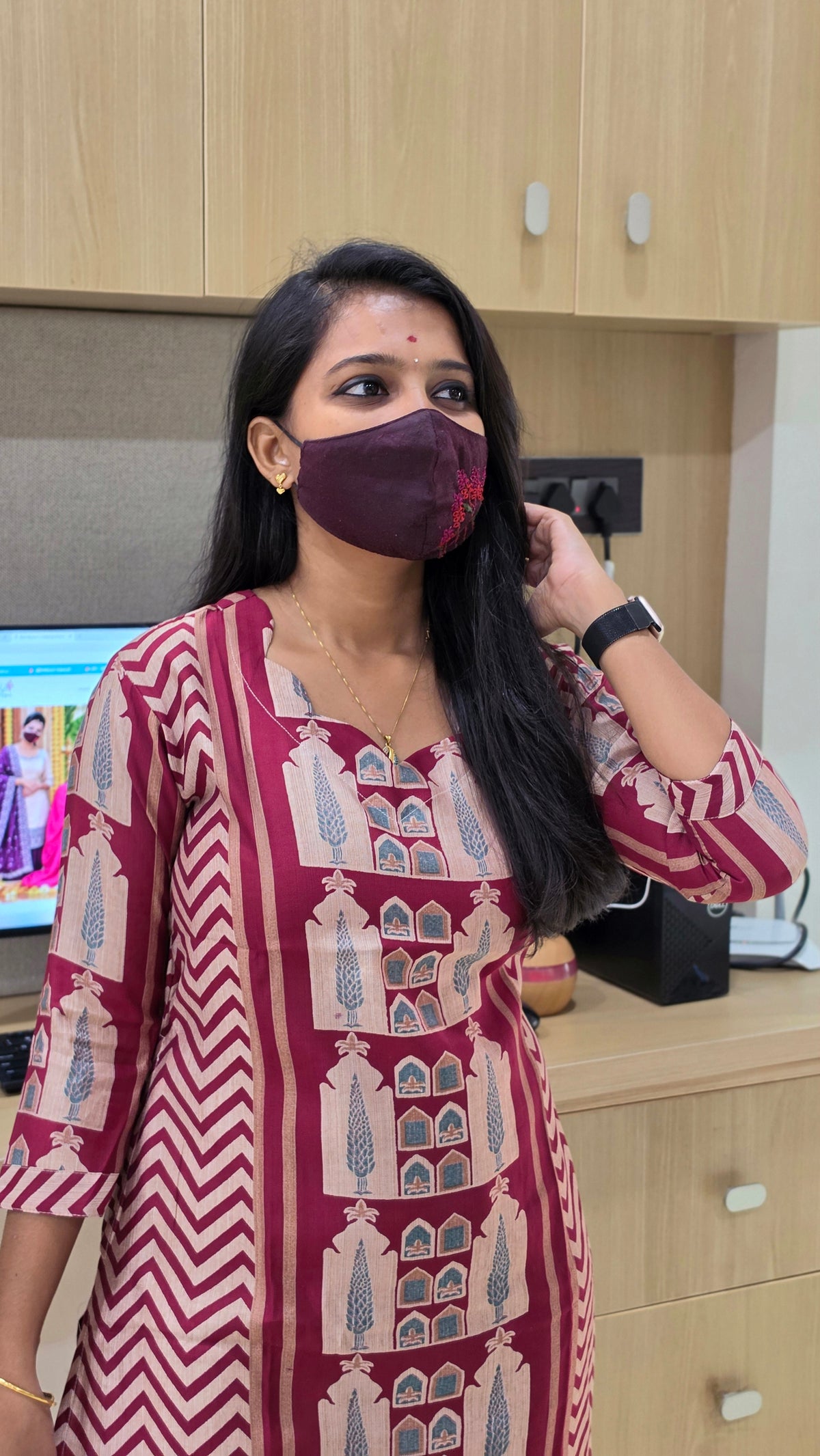 Office wear (13792)