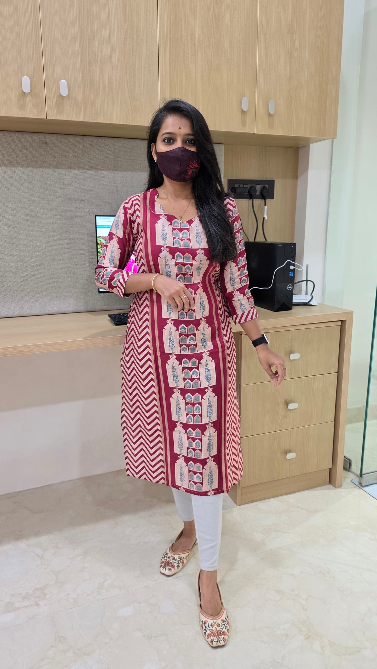 Office wear (13792)