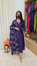 Aditi Ethnic set(Kurti+Dupatta)(13798)