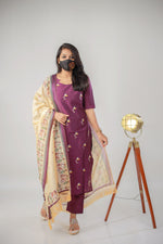 *Festive Sale - Salwar Set (8841)*