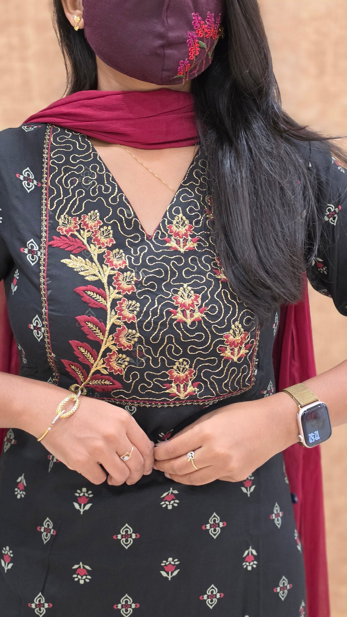 Office Wear - Embroidery (11630)