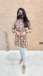 Kalakari Floral Short Top (9629)