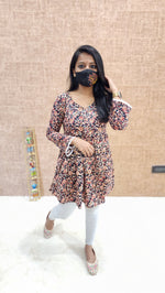 Kalakari Floral Short Top (9627)