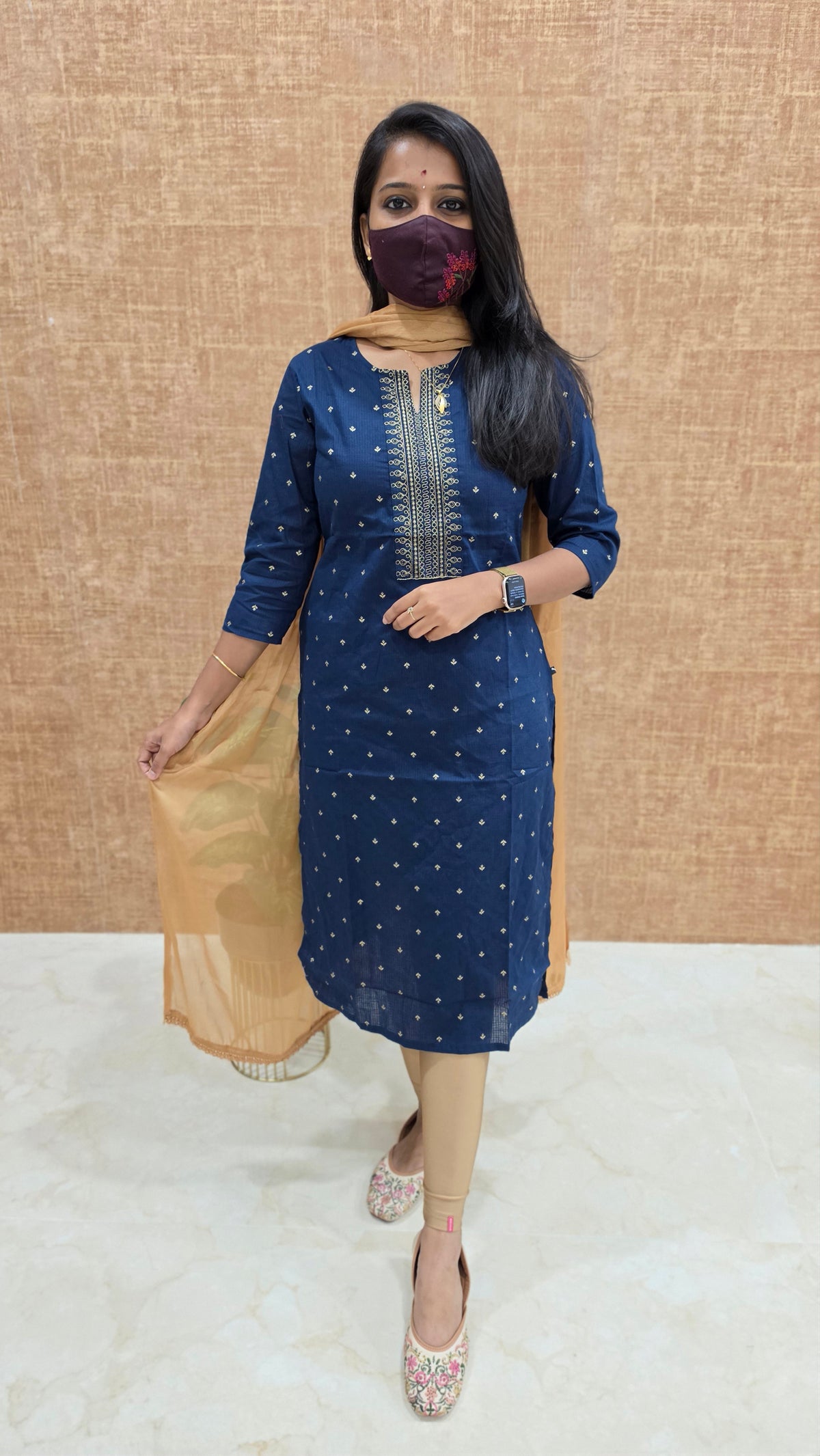 Office Wear - Embroidery (11633)