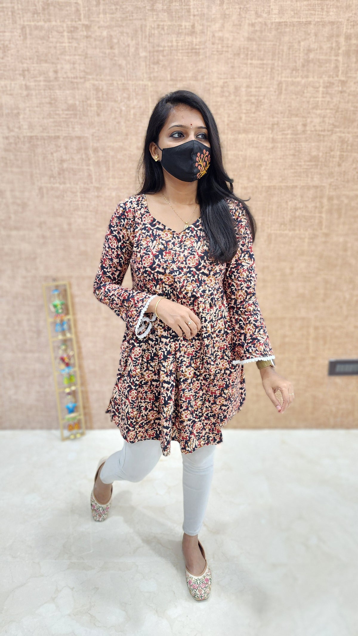 Kalakari Floral Short Top (9627)