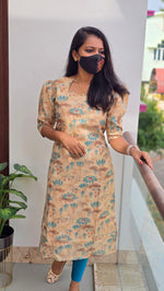 Lush Bloom floral kurti (3243)(c)