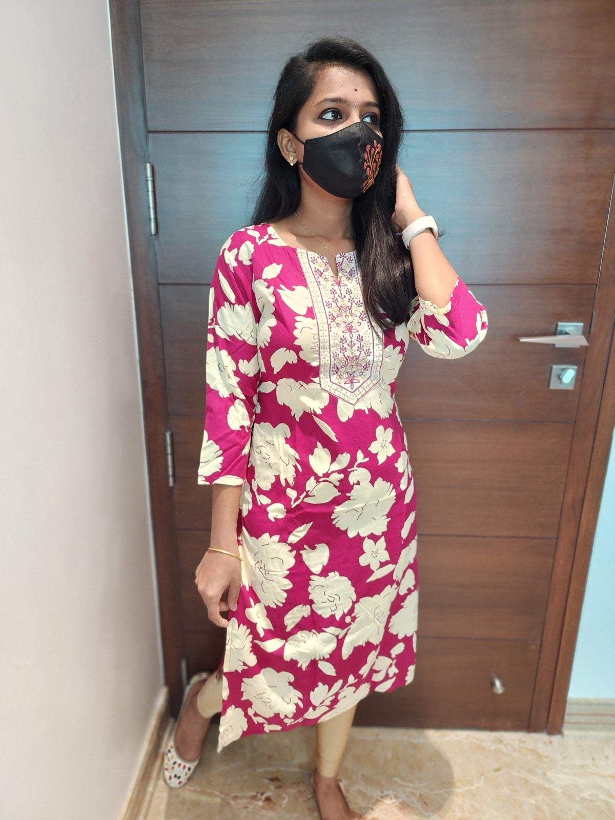 Office Wear Kurti (Embroidery) (4340)(c)