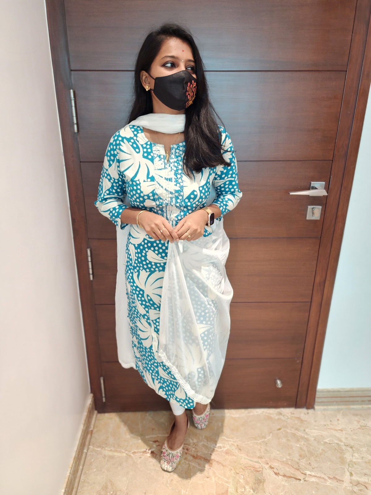 Office Wear (5646)(c2)