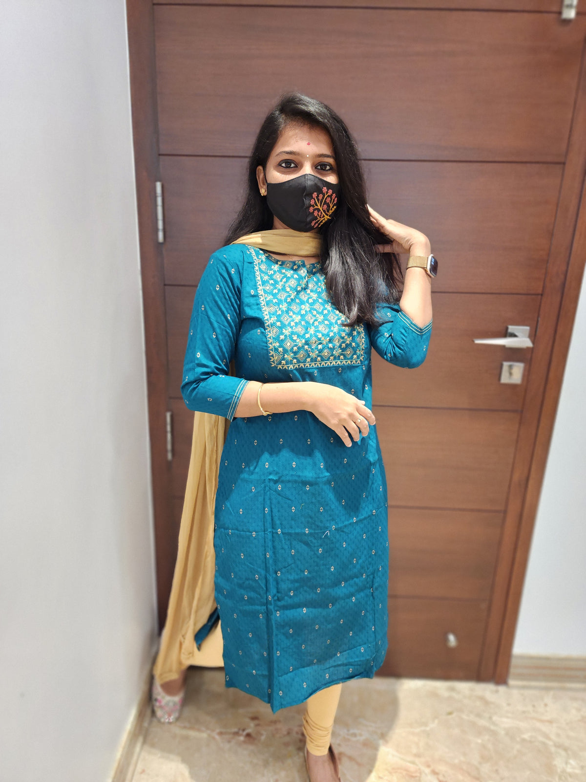 Office Wear (5811) (c)