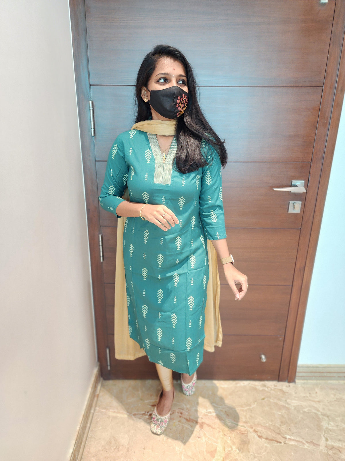 Office Wear (6027)