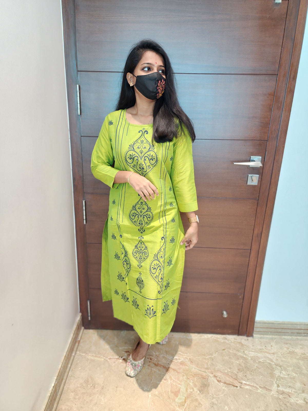 Office Wear (6043)
