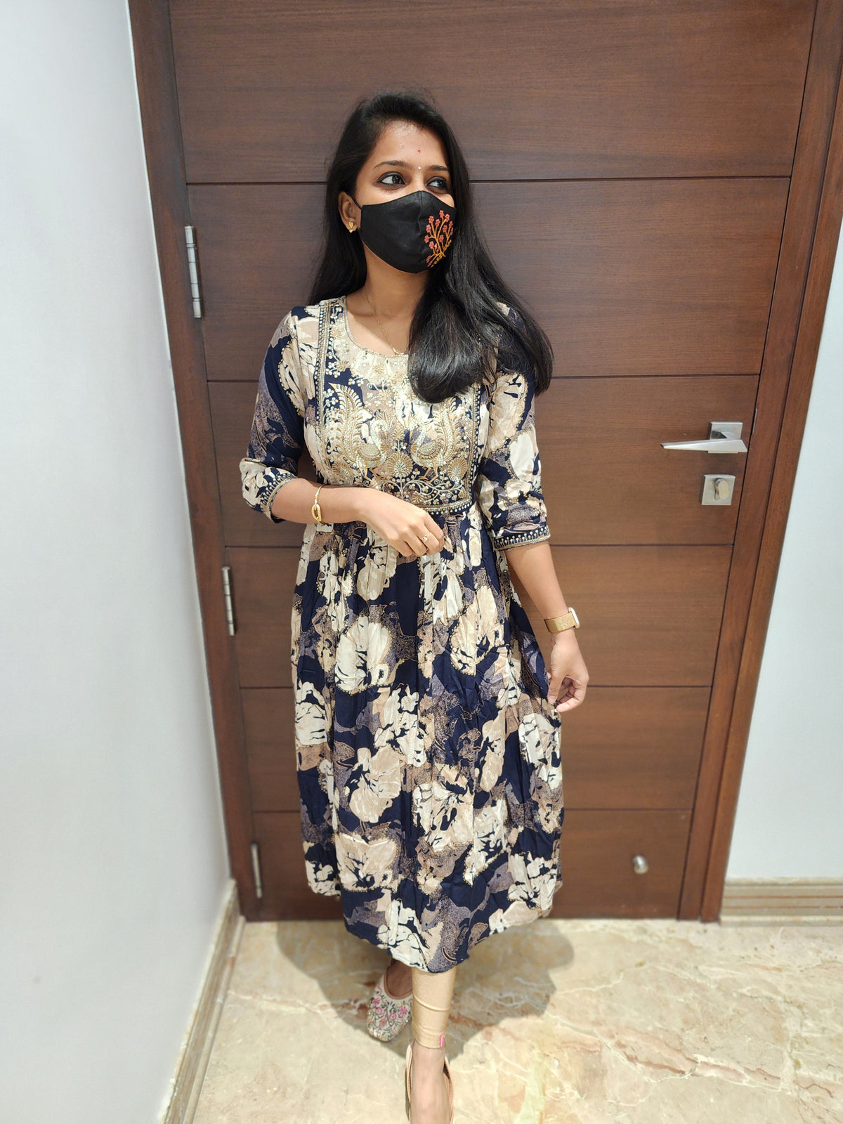 Nyra cut Kurti (6137)