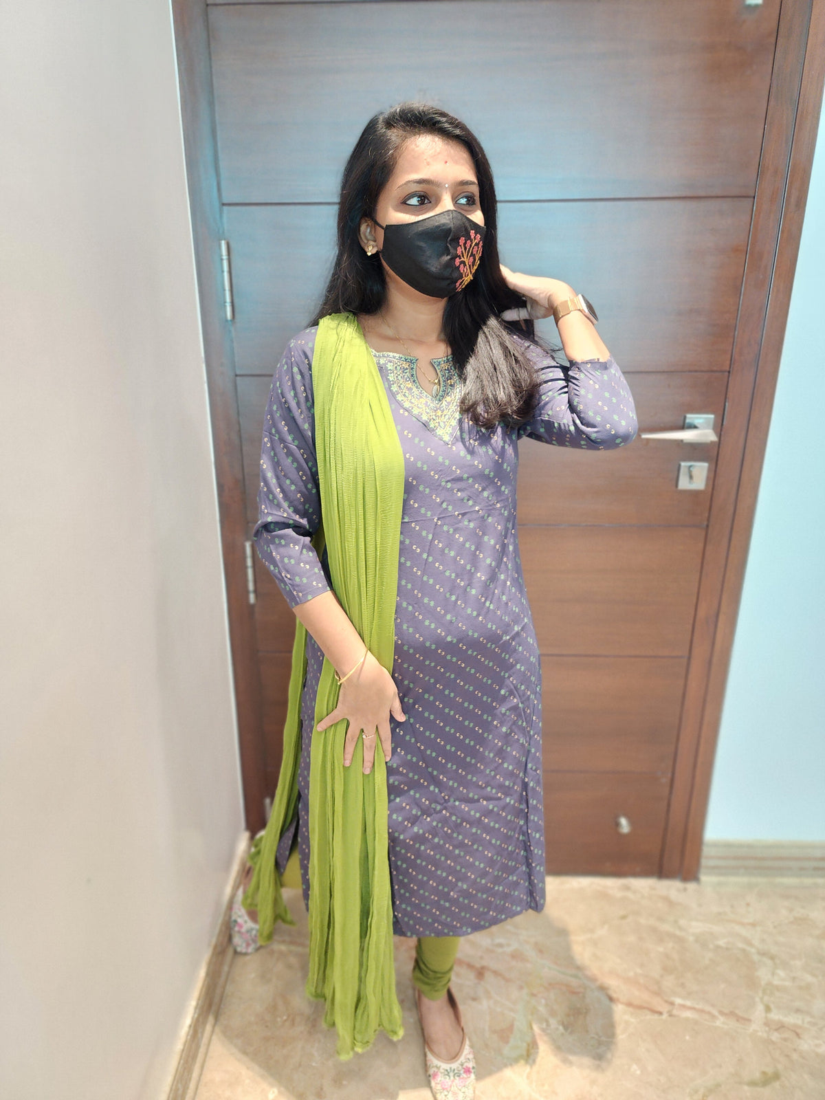 Office Wear (6127)