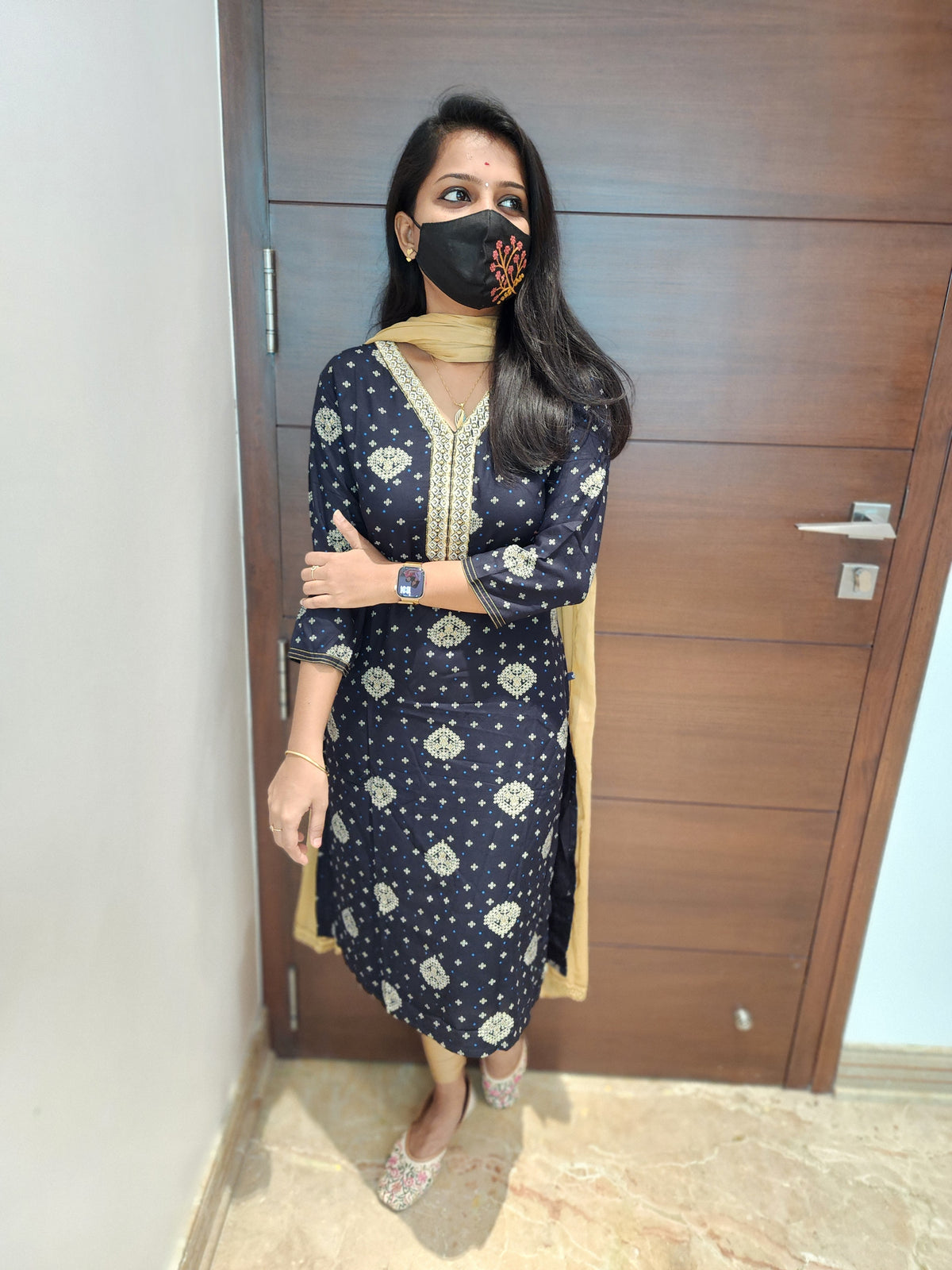 Office Wear (6233)