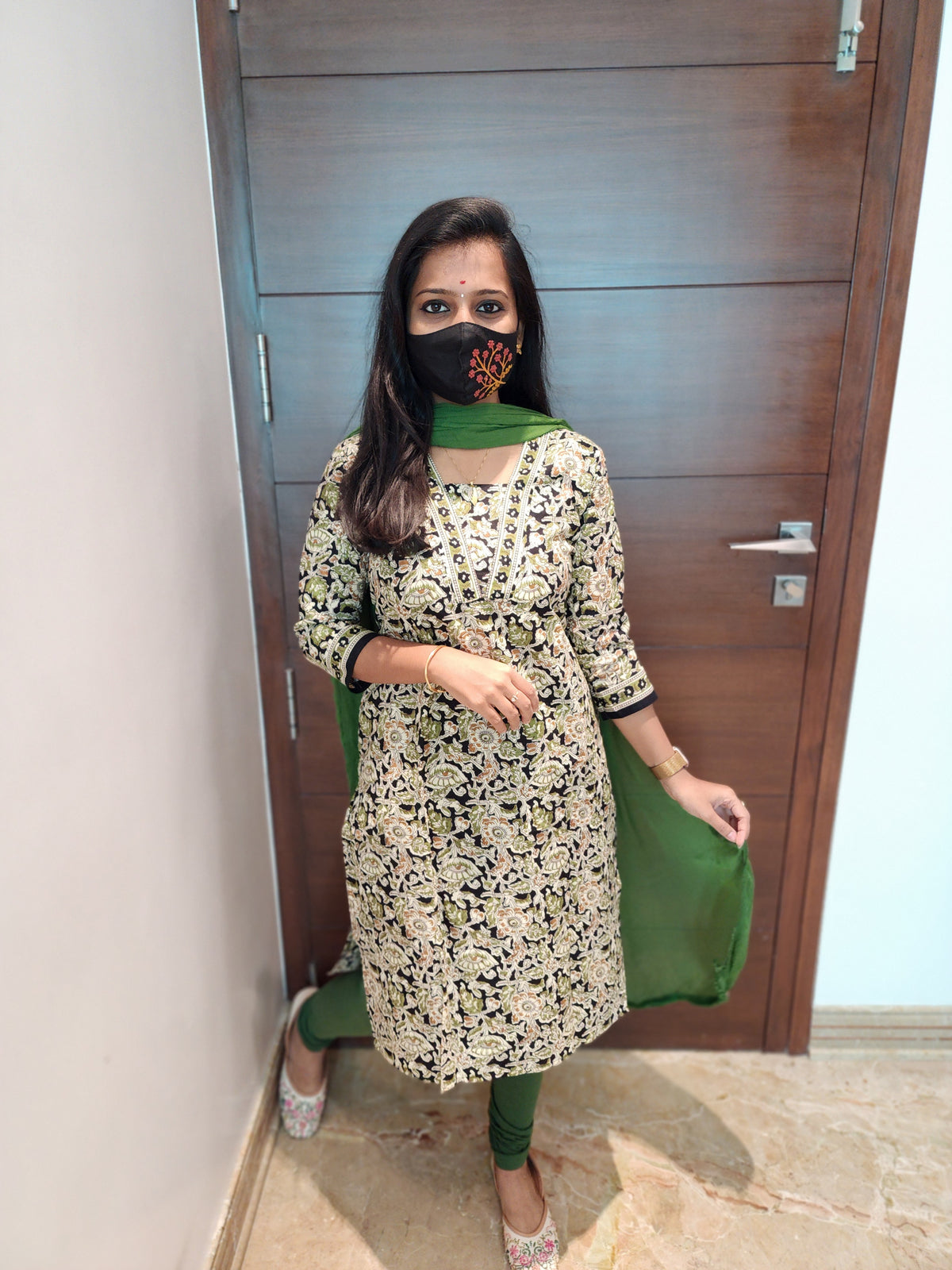 Office Wear (6413)(C6)