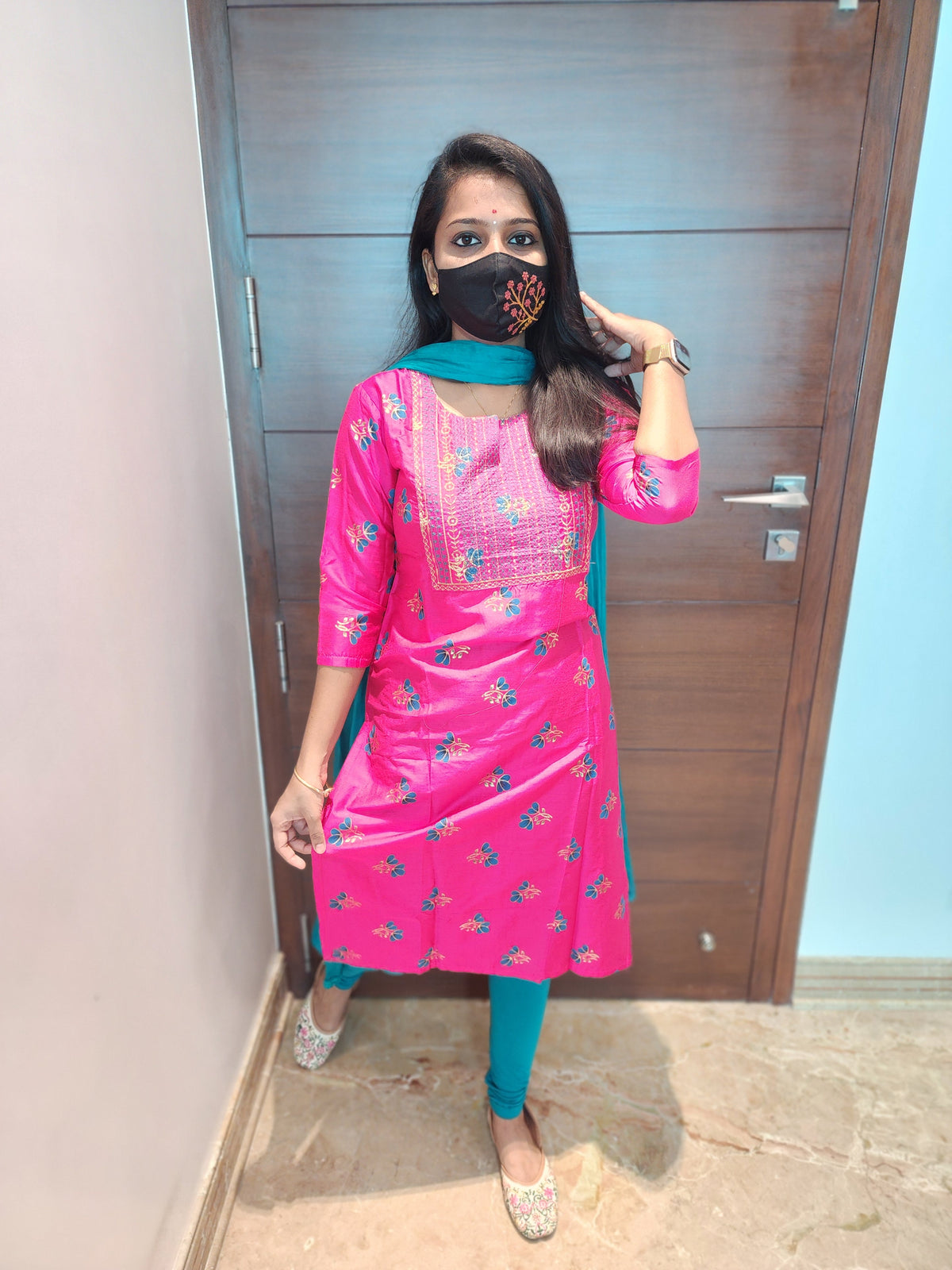 Office Wear (6422)