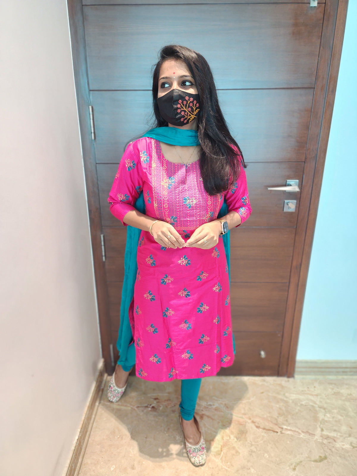 Office Wear (6422)