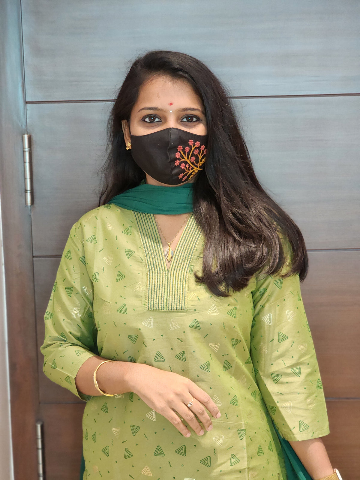 Office Wear (6474)