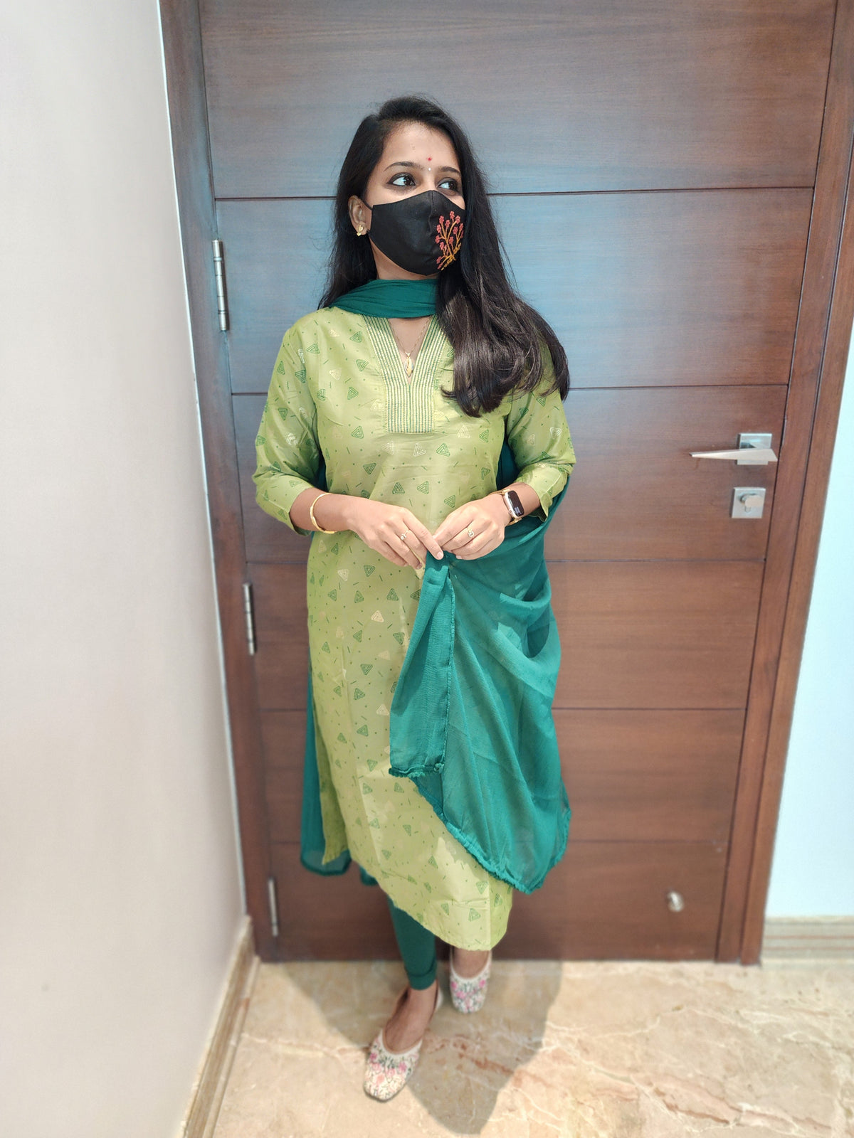 Office Wear (6474)