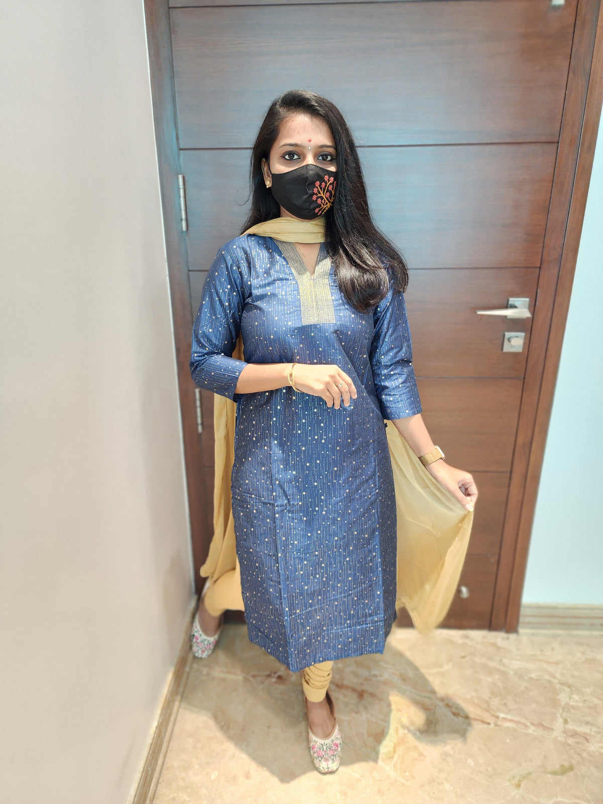 Office Wear (6472)