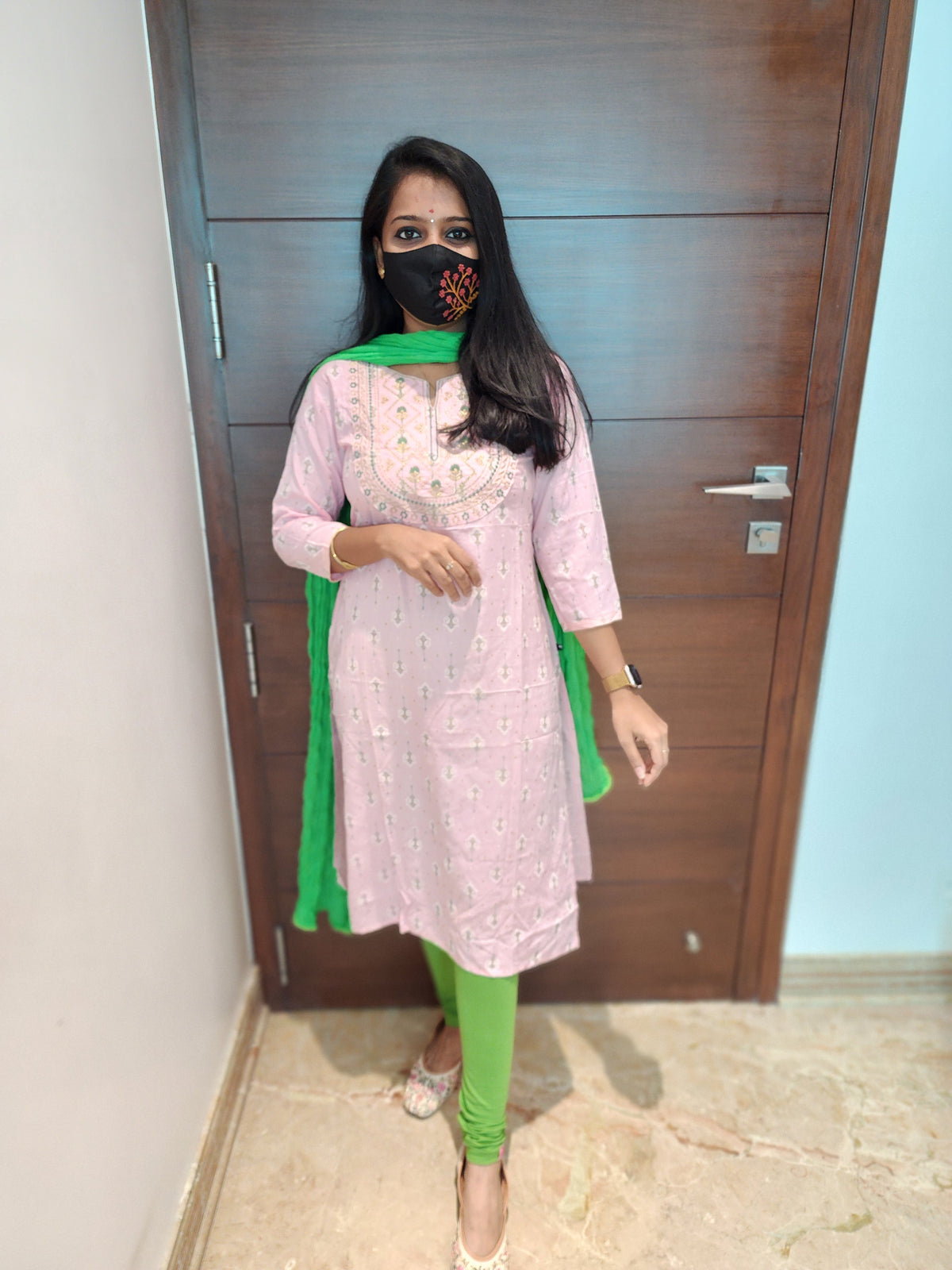 Office Wear (6532)
