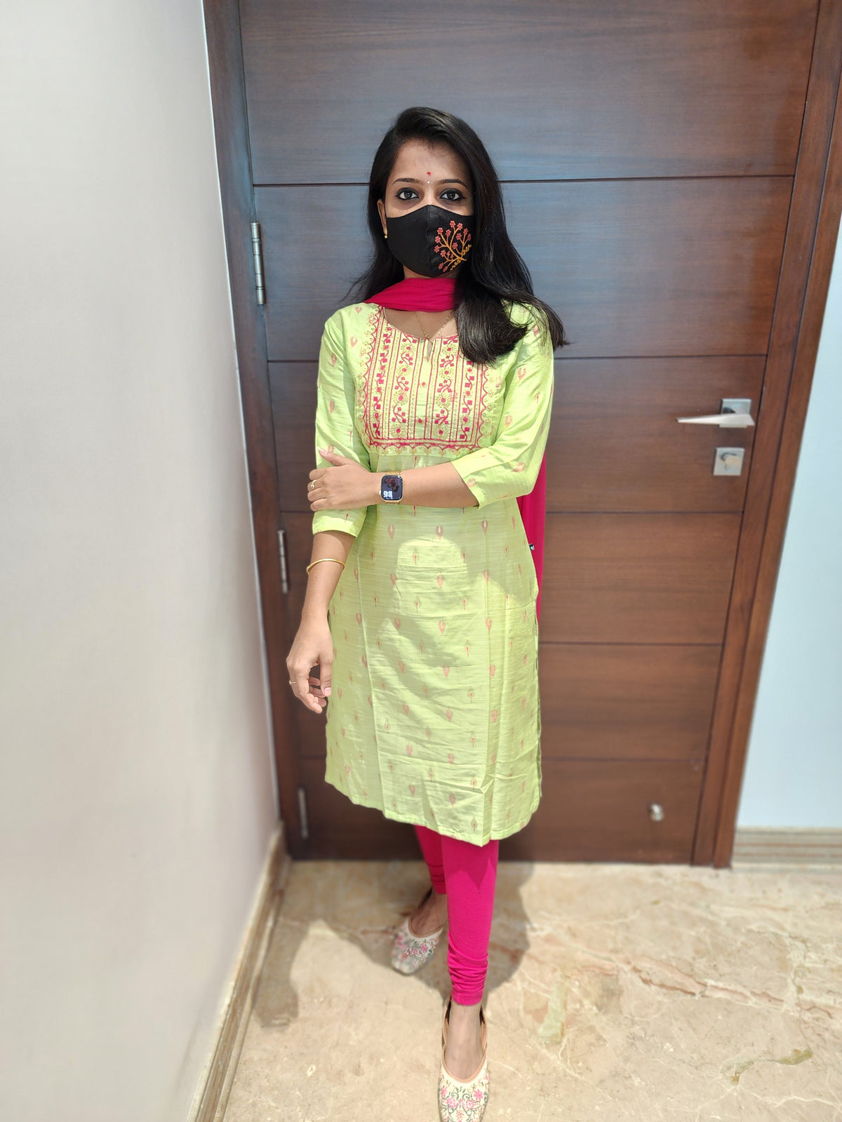 Office Wear (6335)