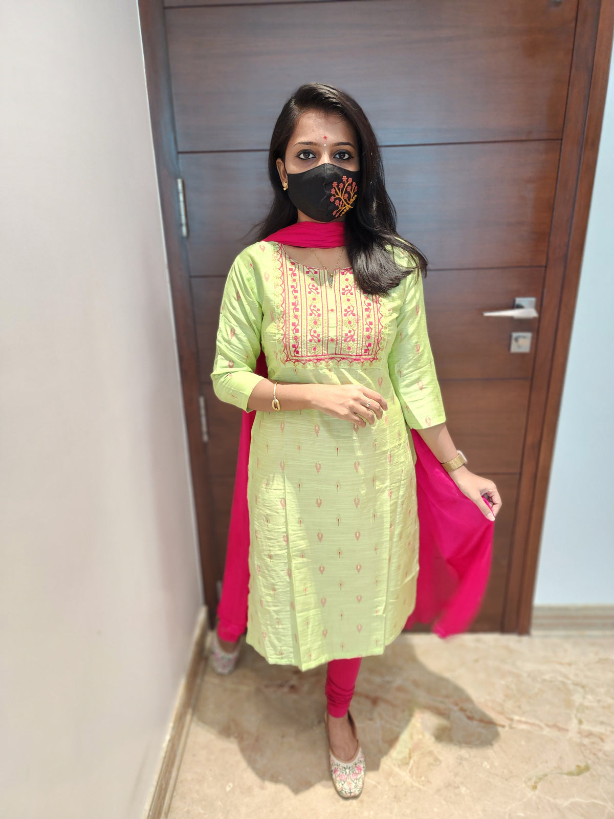 Office Wear (6335)