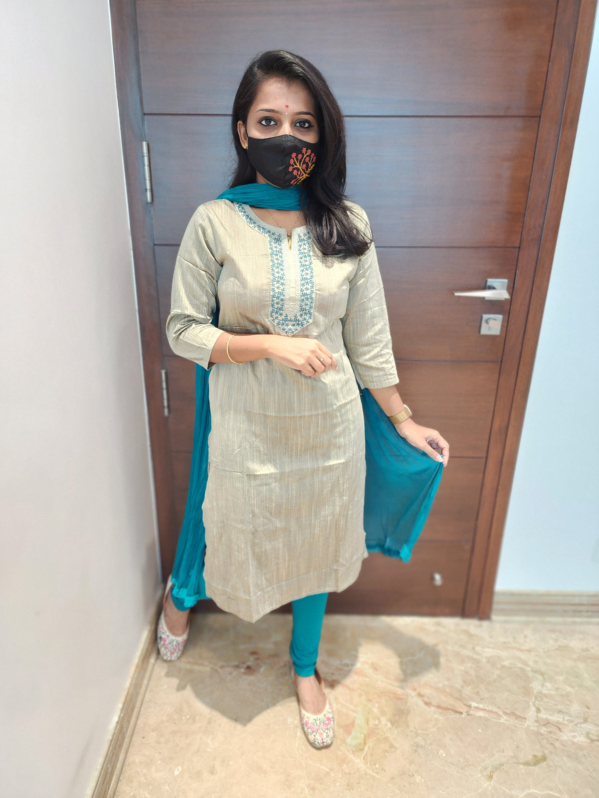 Office Wear (6338)