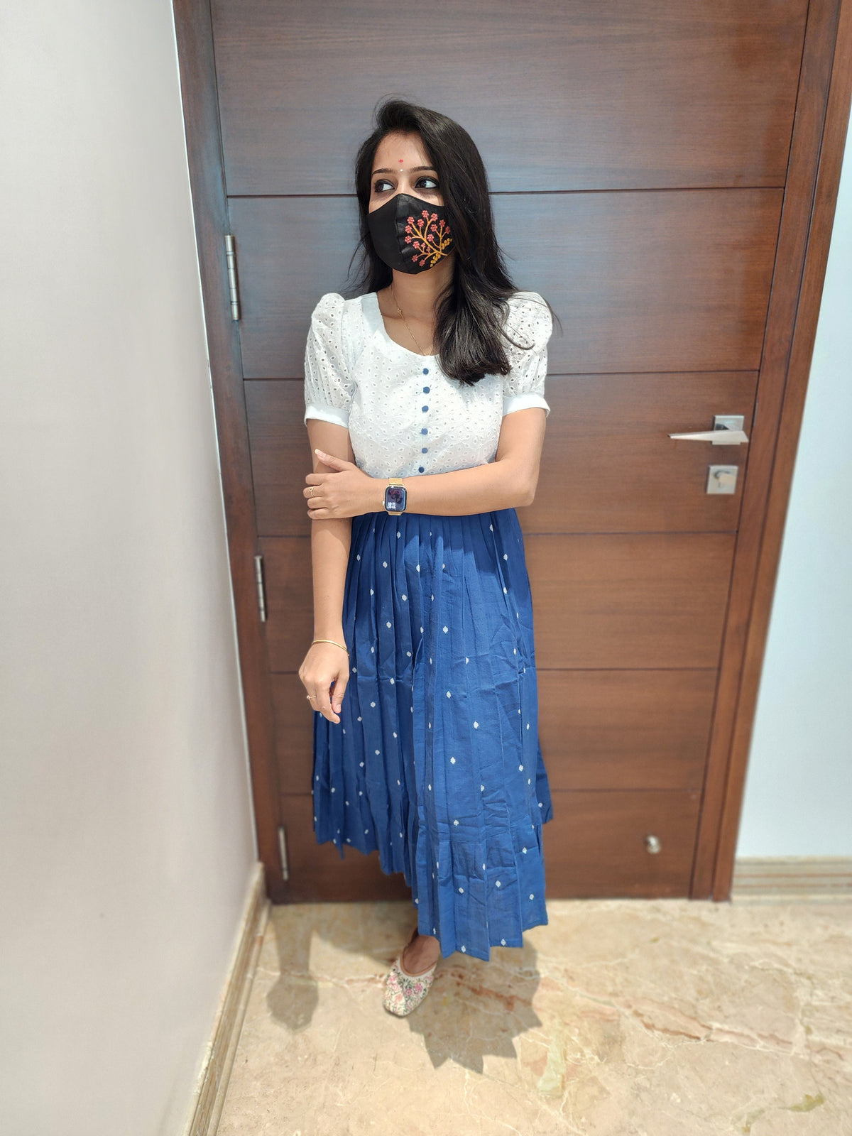 Hakoba Kurti (6633)
