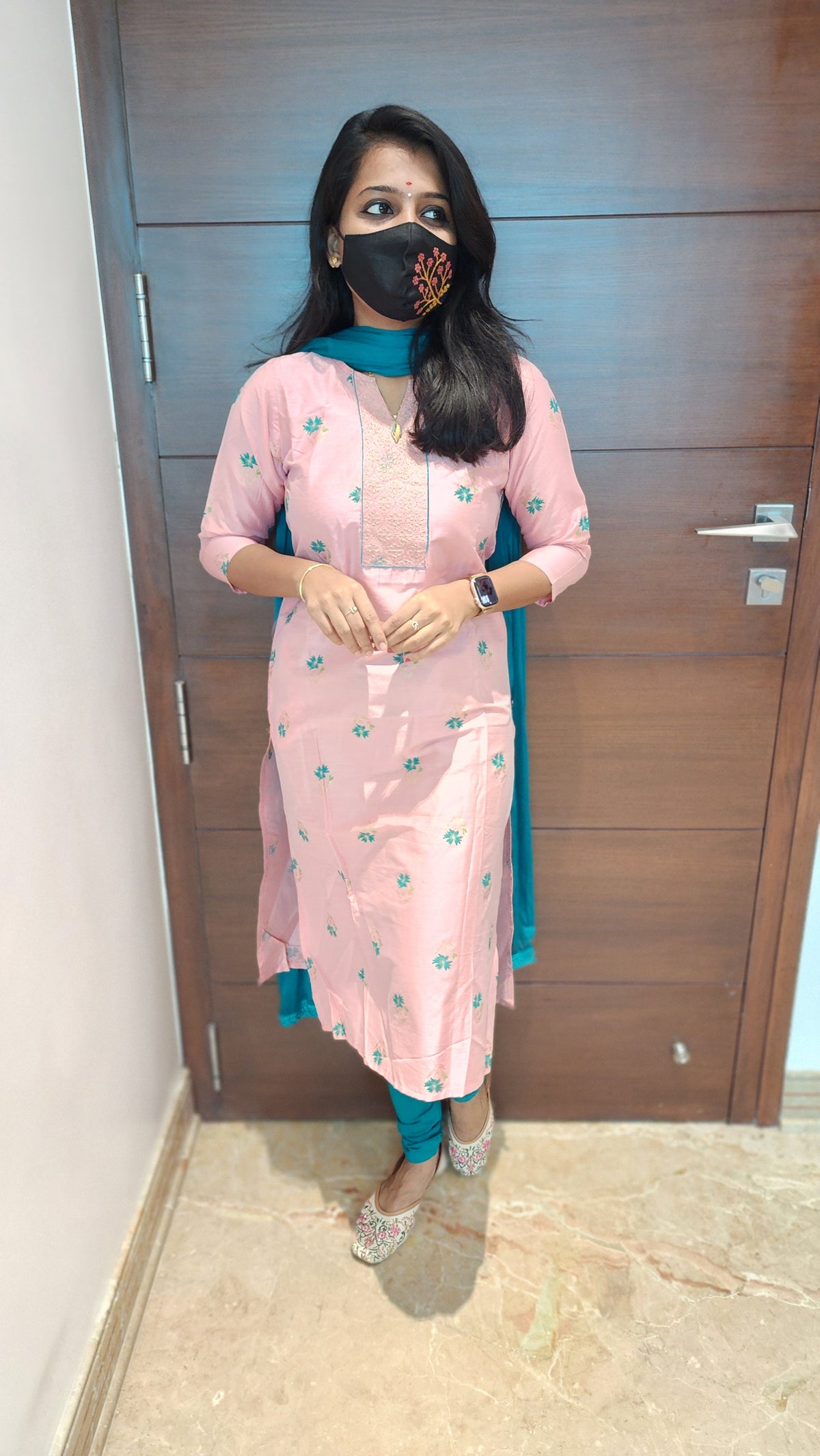 Office Wear (6911)